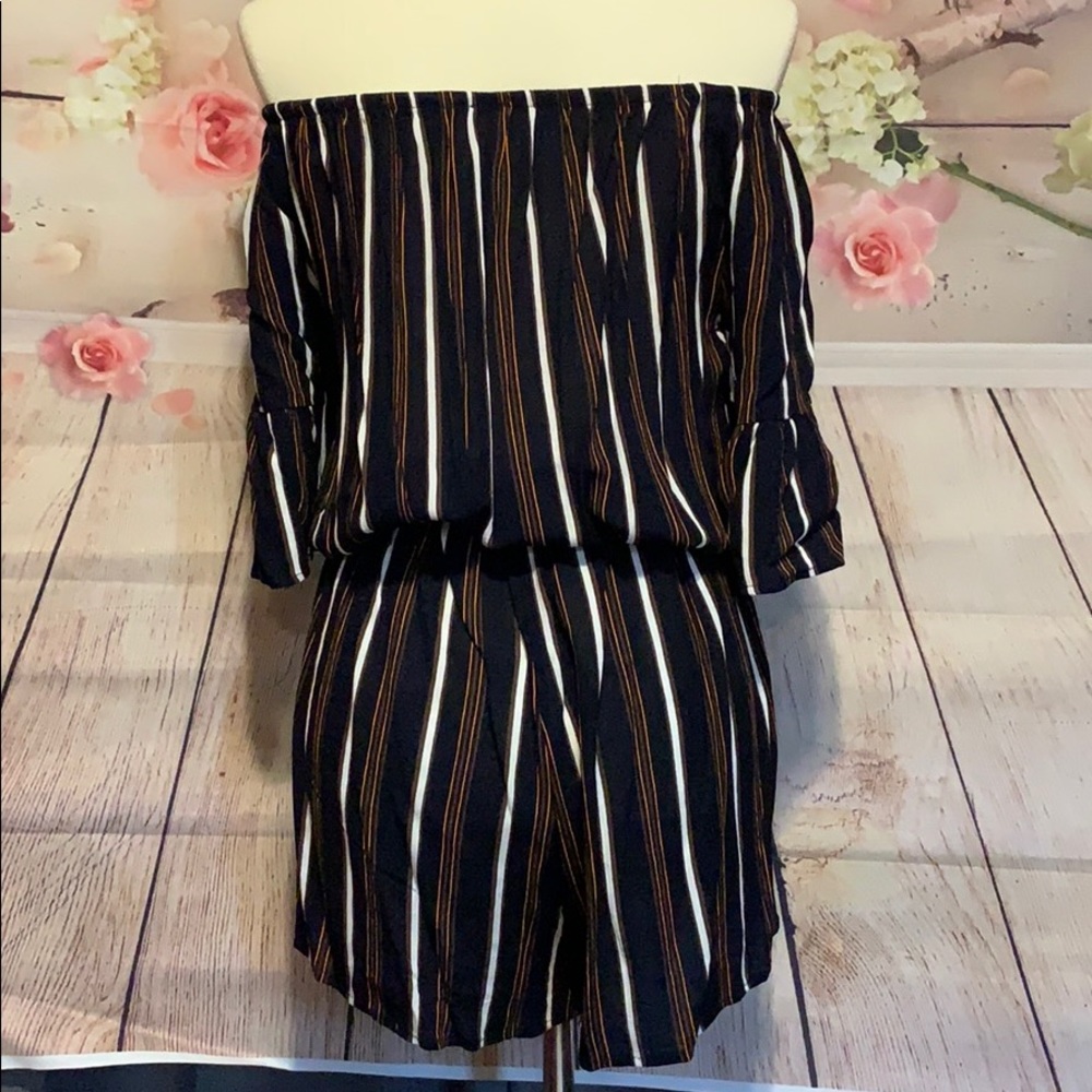 Navy Stripe Romper - Picture 2 of 4